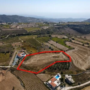 6,689m² Plot for Sale in Kathikas, Paphos District