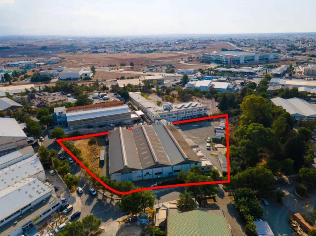 3110m² Building for Sale in Agios Dometios, Nicosia District