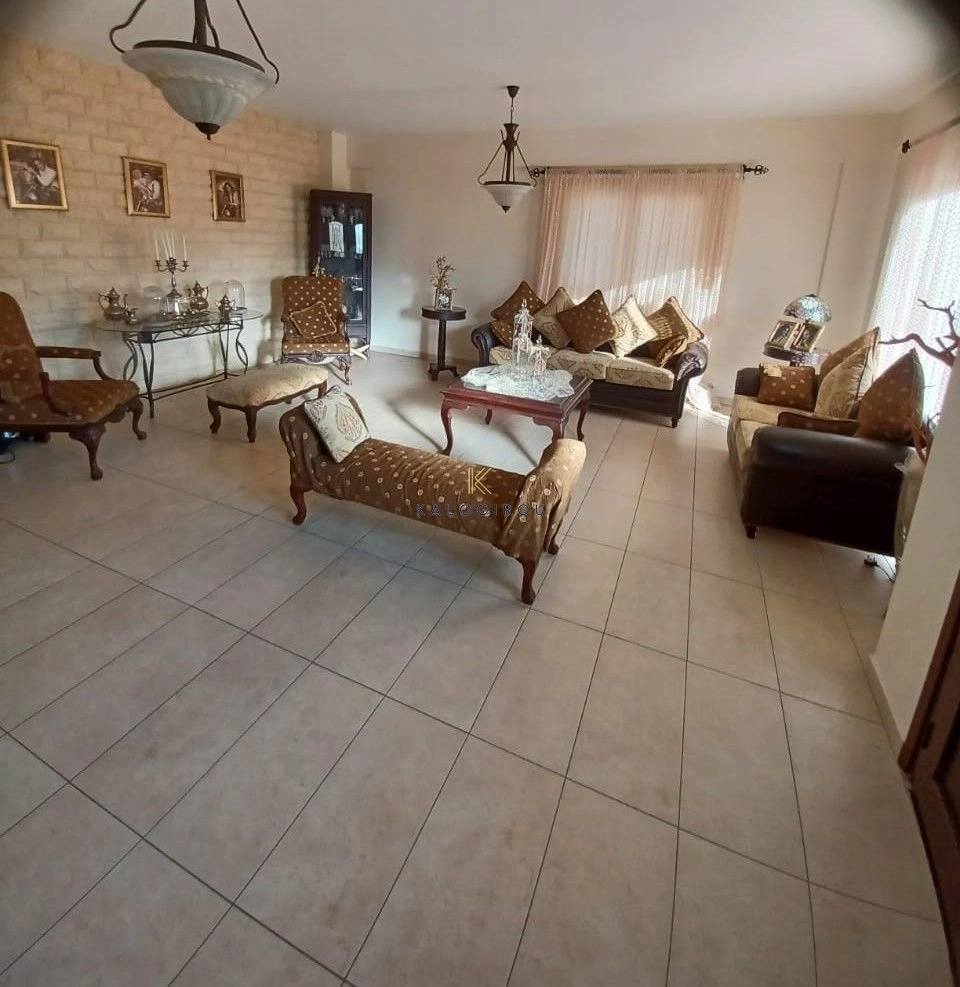 4 Bedroom House for Sale in Aradippou, Larnaca District