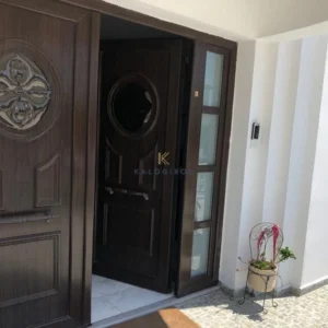 5 Bedroom House for Sale in Oroklini, Larnaca District