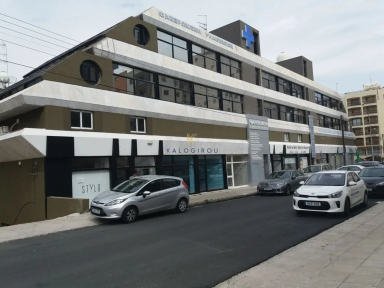 750m² Office for Rent in Faneromeni, Larnaca District