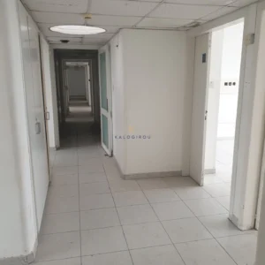 750m² Office for Rent in Faneromeni, Larnaca District