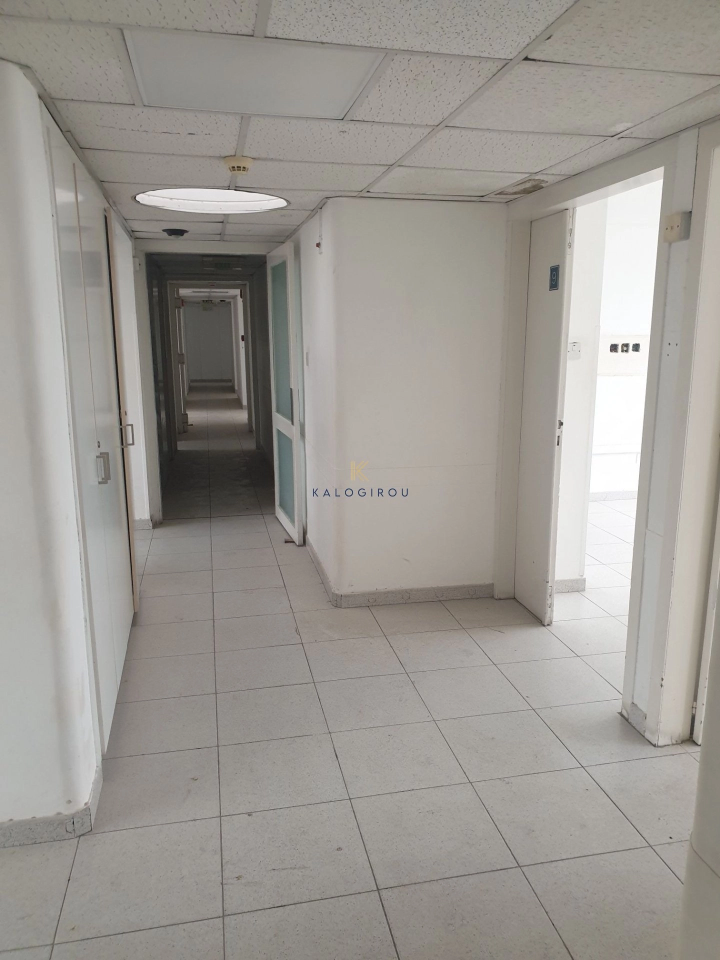 750m² Office for Rent in Faneromeni, Larnaca District