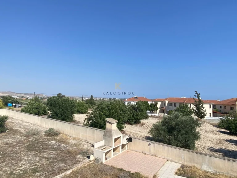 6+ Bedroom House for Sale in Aradippou, Larnaca District