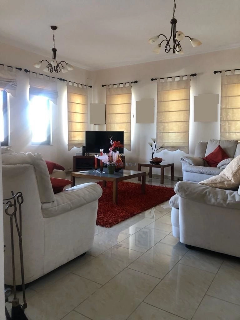 5 Bedroom House for Sale in Larnaca District