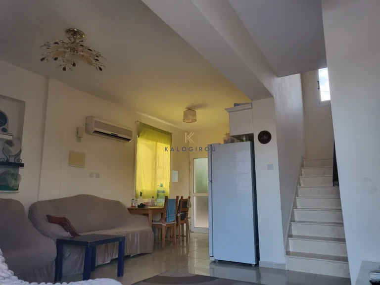 Cheap Houses and Villas for Sale Larnaca up to 300000 euro