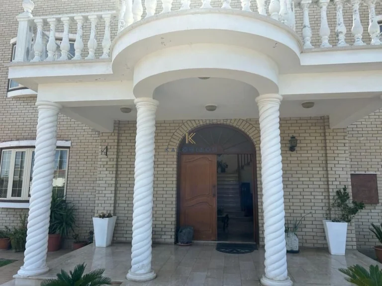 6+ Bedroom House for Sale in Aradippou, Larnaca District