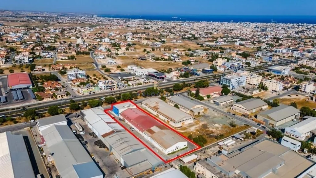 2300m² Commercial for Sale in Aradippou, Larnaca District