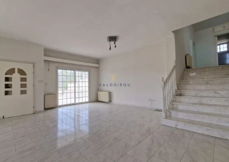 3 Bedroom House for Sale in Aradippou, Larnaca District