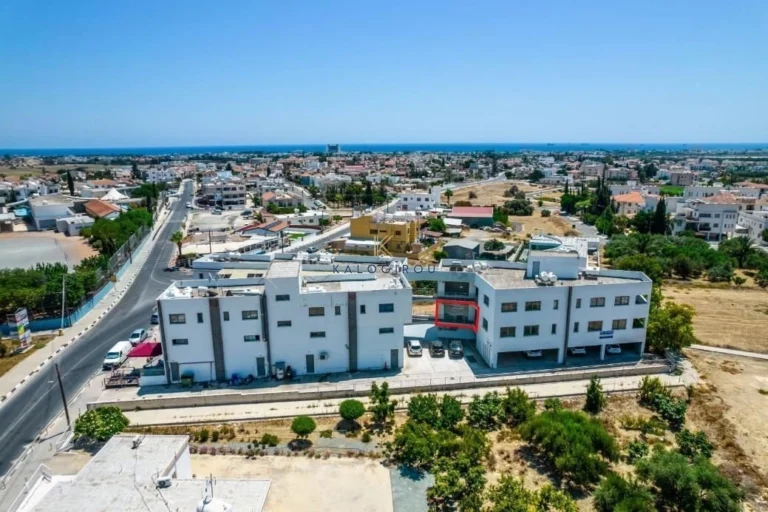 182m² Office for Sale in Oroklini, Larnaca District