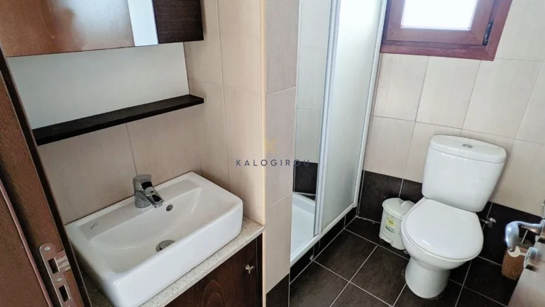 3 Bedroom House for Sale in Pervolia Larnacas