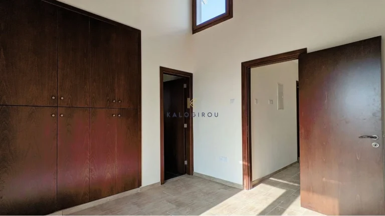 3 Bedroom House for Sale in Pervolia Larnacas