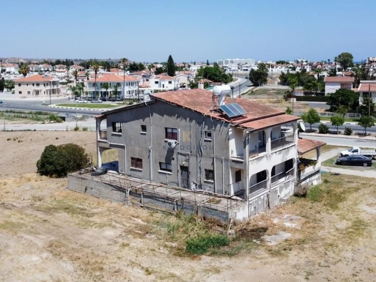 Cheap Houses and Villas for Sale Larnaca up to 1000000 euro