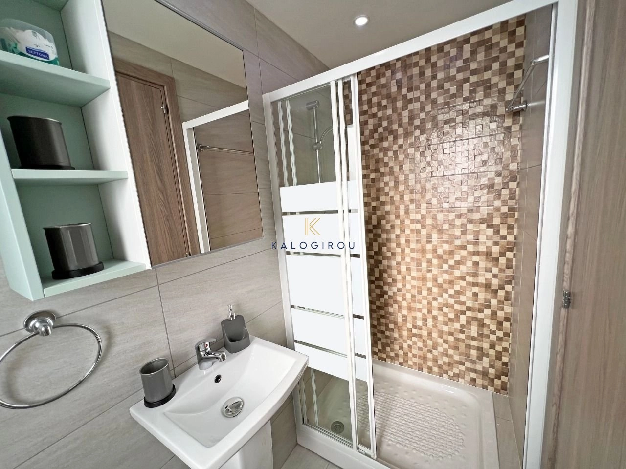 2 Bedroom Apartment for Rent in Larnaca – Finikoudes
