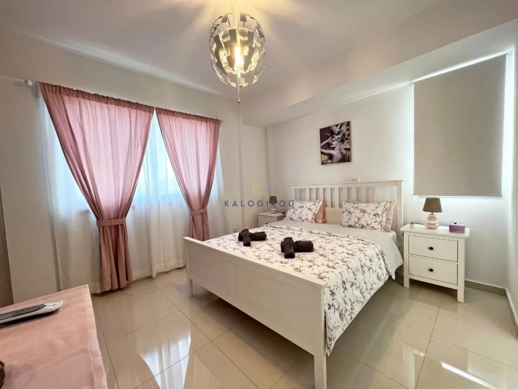 2 Bedroom Apartment for Rent in Larnaca – Finikoudes