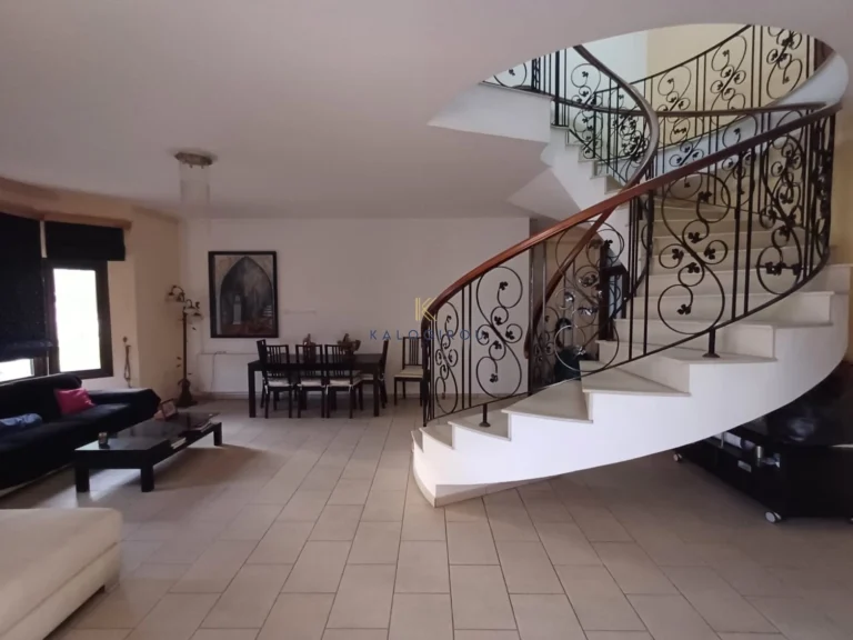 4 Bedroom House for Sale in Aradippou, Larnaca District