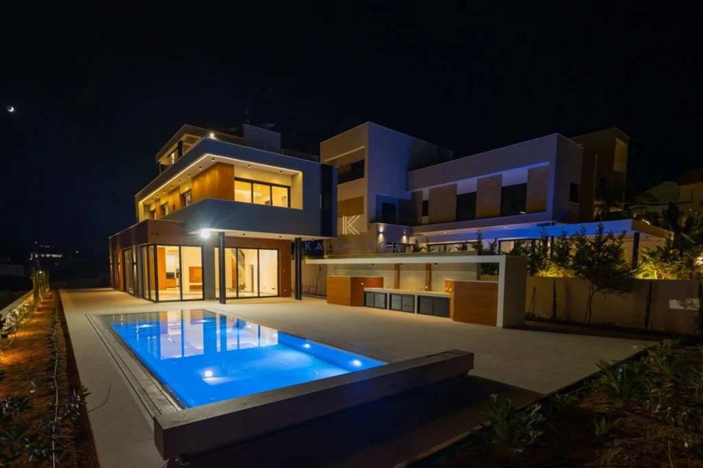 5 Bedroom House for Sale in Agios Tychonas, Limassol District