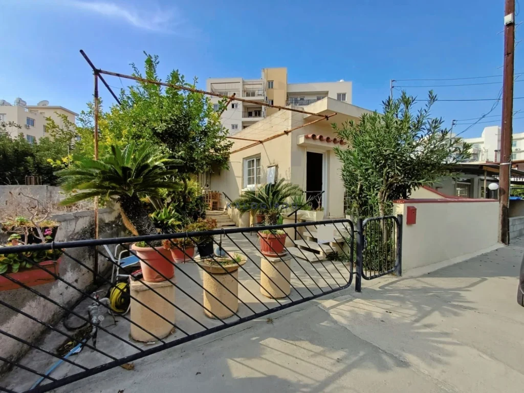 2 Bedroom House for Sale in Drosia, Larnaca District