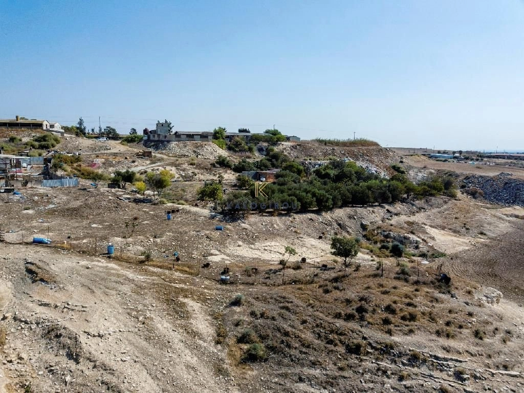 9,650m² Plot for Sale in Aradippou, Larnaca District