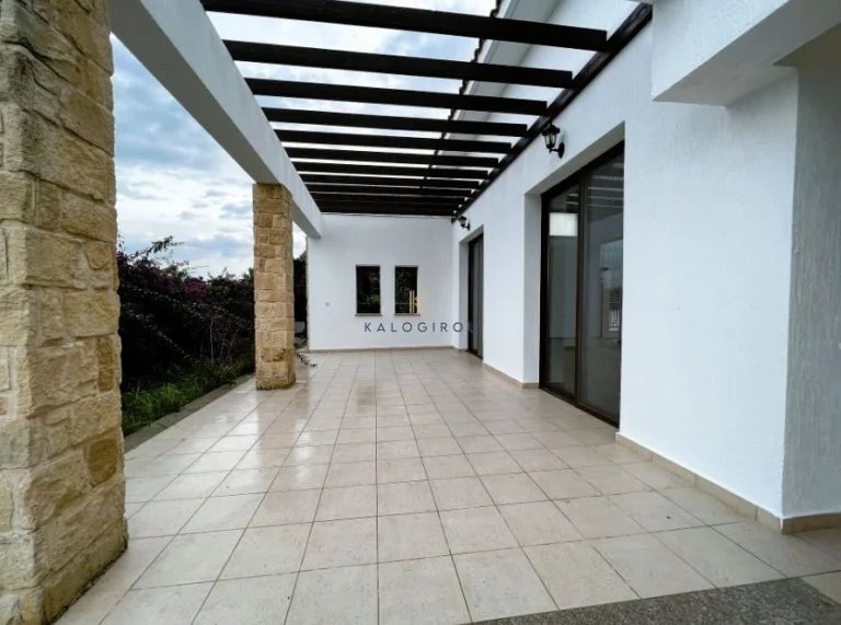 3 Bedroom House for Sale in Neo Chorio Pafou, Paphos District