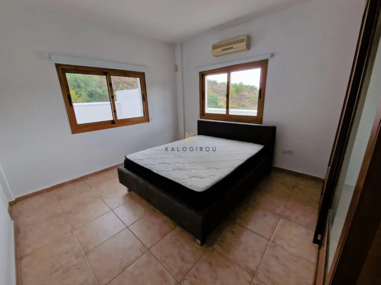 5 Bedroom House for Rent in Oroklini, Larnaca District