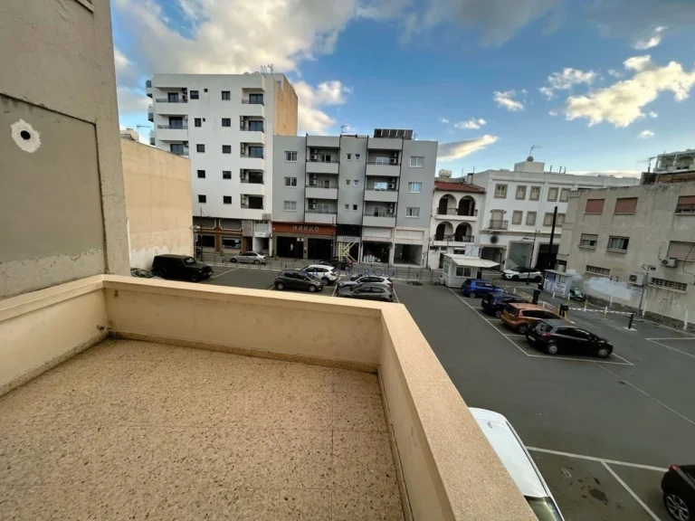 374m² Commercial for Sale in Larnaca District