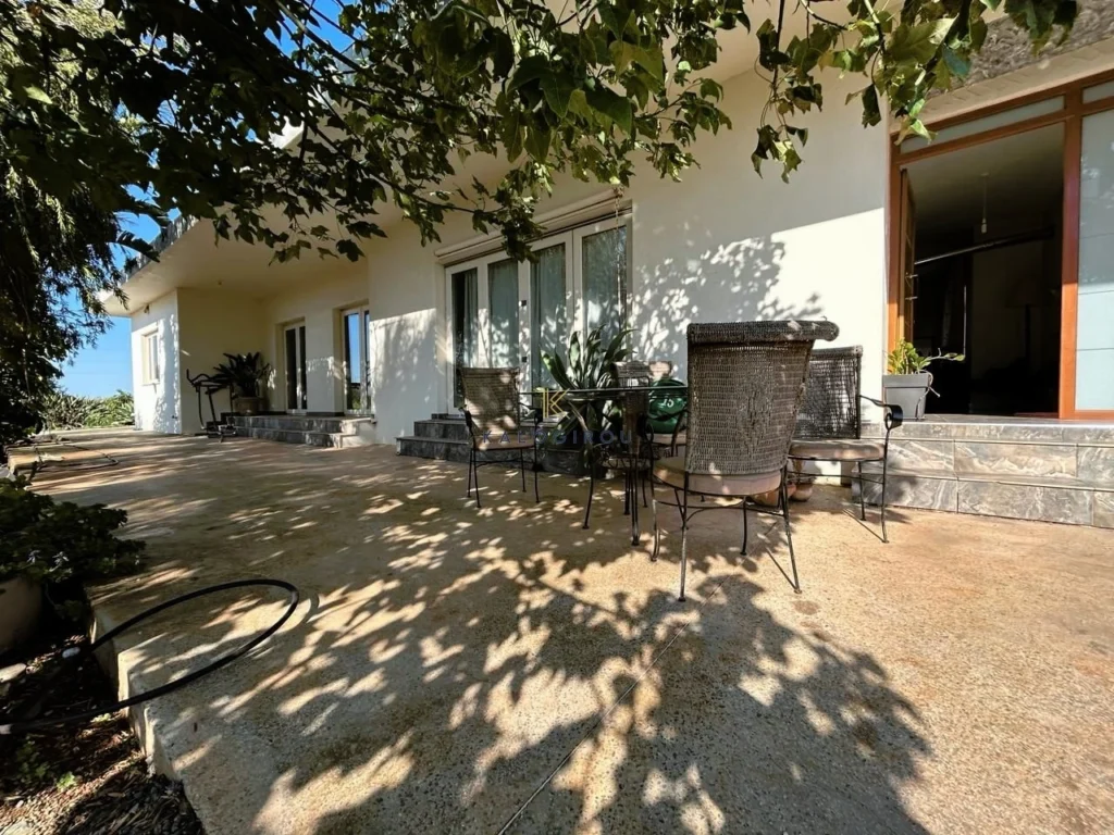 5 Bedroom House for Sale in Ormideia, Larnaca District