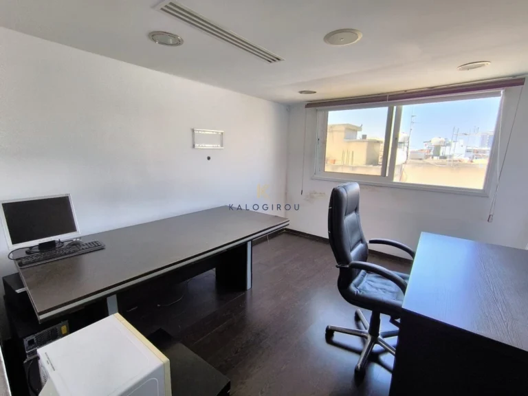 286m² Office for Sale in Larnaca District