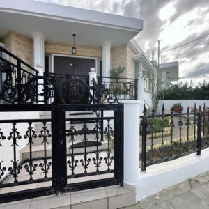 4 Bedroom House for Sale in Aradippou, Larnaca District