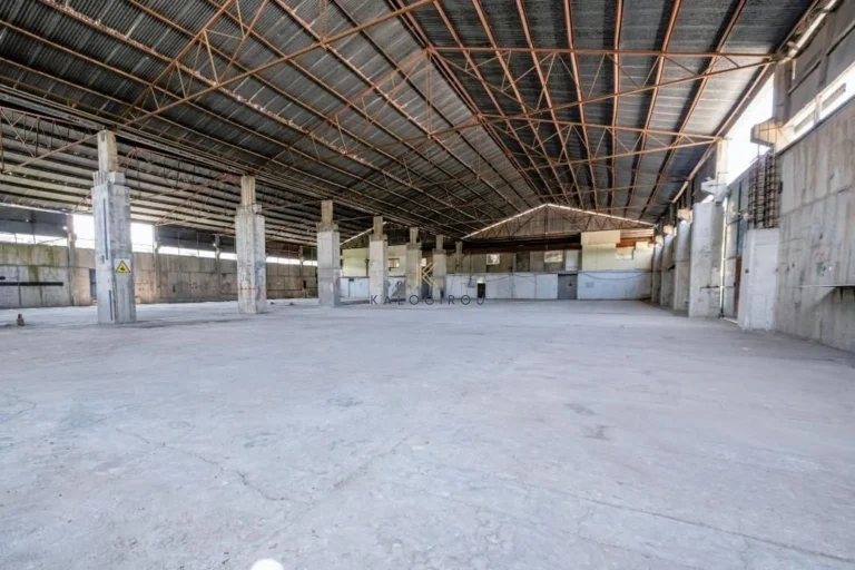 2052m² Commercial for Sale in Strovolos, Nicosia District