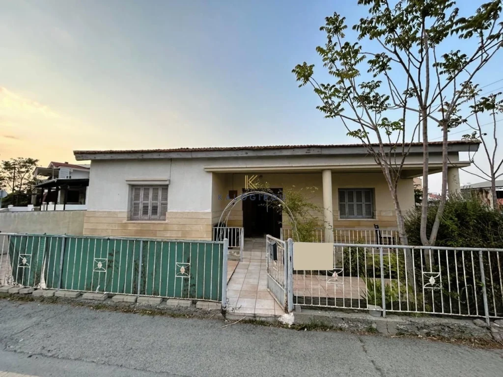 3 Bedroom House for Sale in Aradippou, Larnaca District