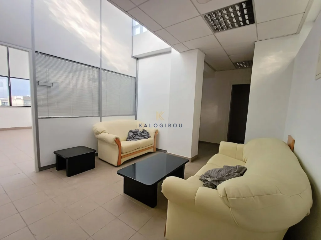 90m² Office for Rent in Larnaca District