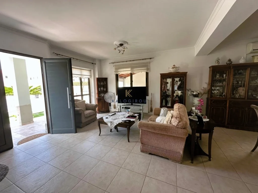 4 Bedroom House for Rent in Aradippou, Larnaca District