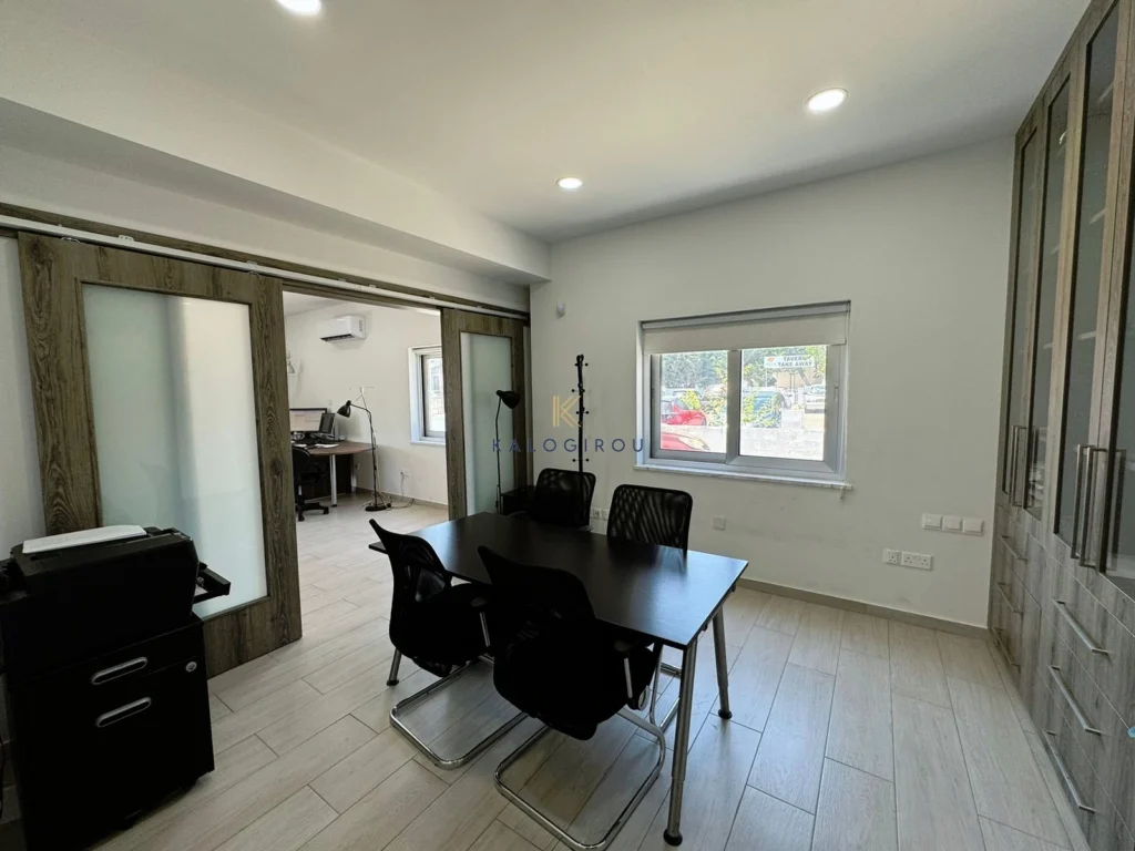 132m² Office for Rent in Larnaca District