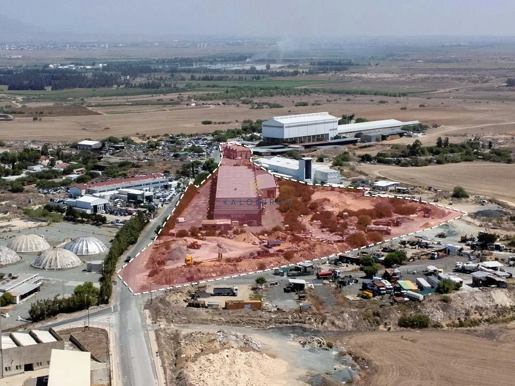 4700m² Building for Sale in Nicosia – Kaimakli