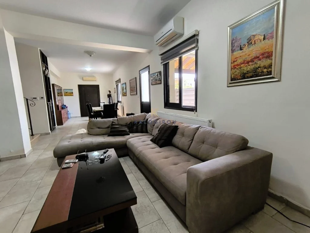 5 Bedroom House for Sale in Livadia Larnakas, Larnaca District