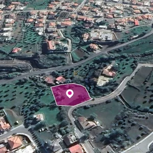 1,338m² Plot for Sale in Lythrodontas, Nicosia District