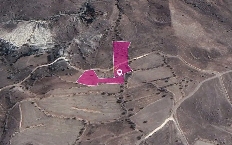 8,529m² Plot for Sale in Galataria, Paphos District