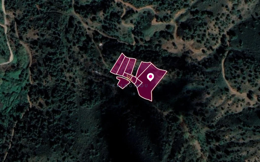 7,455m² Plot for Sale in Kampos, Nicosia District