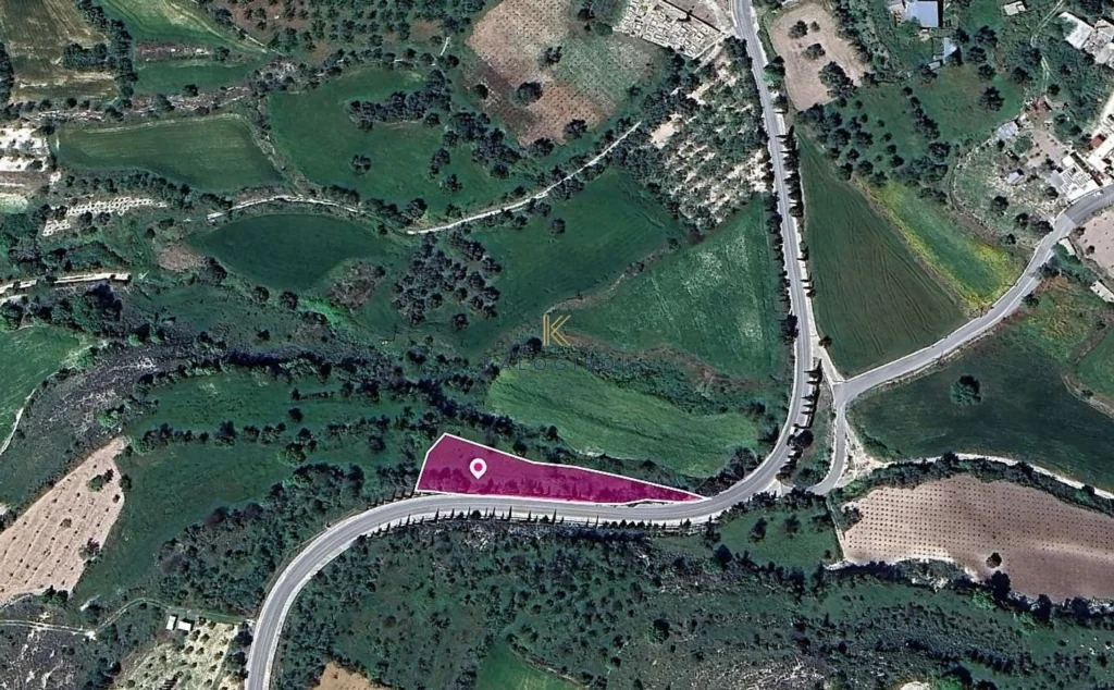 1,647m² Plot for Sale in Lasa, Paphos District