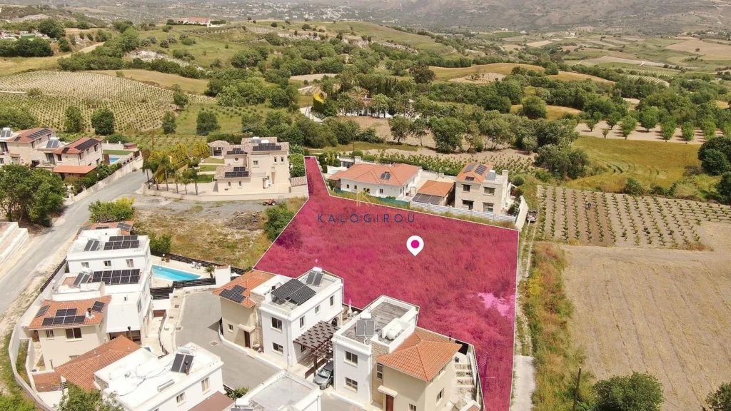 1,905m² Plot for Sale in Stroumpi, Paphos District