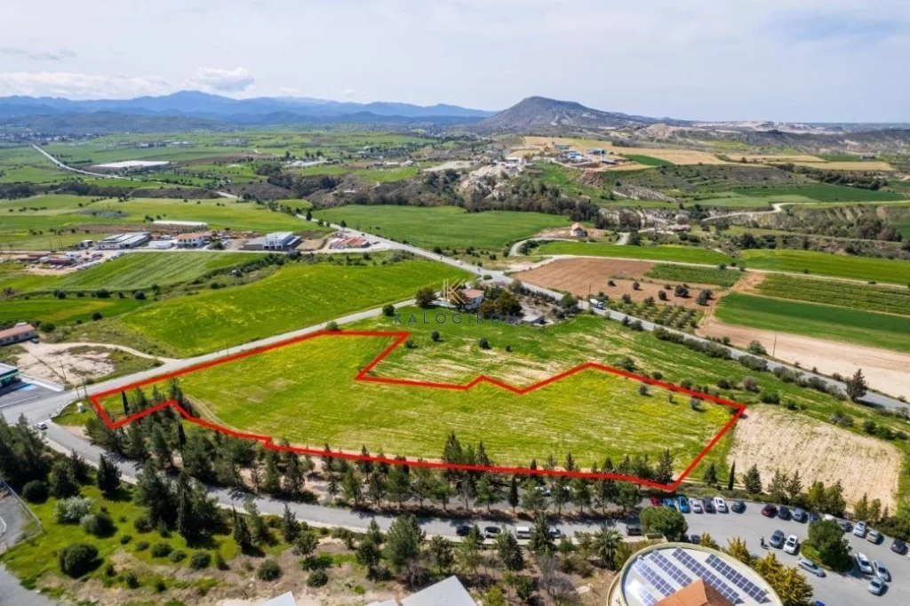 12,900m² Plot for Sale in Malounta, Nicosia District