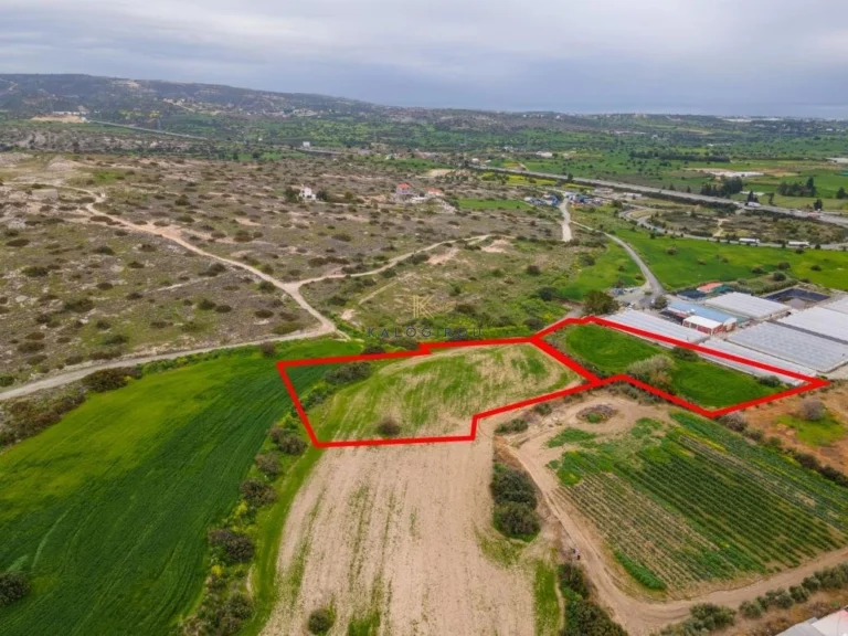 12,376m² Plot for Sale in Kalavasos, Larnaca District