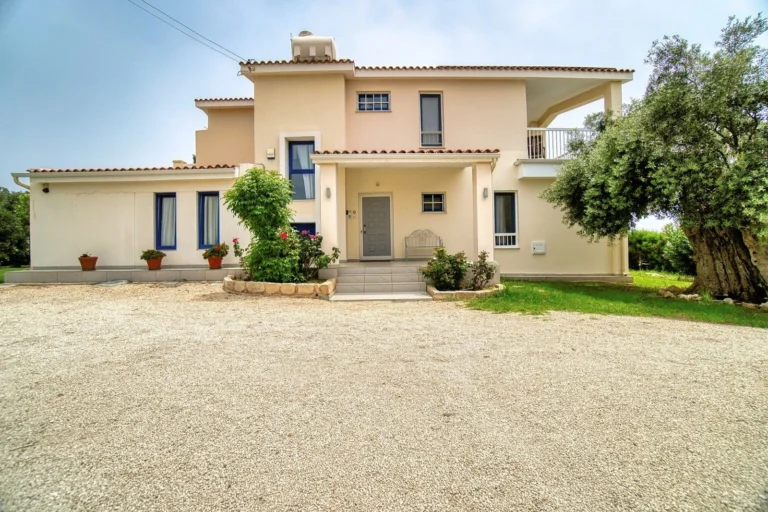 5 Bedroom House for Sale in Timi, Paphos District