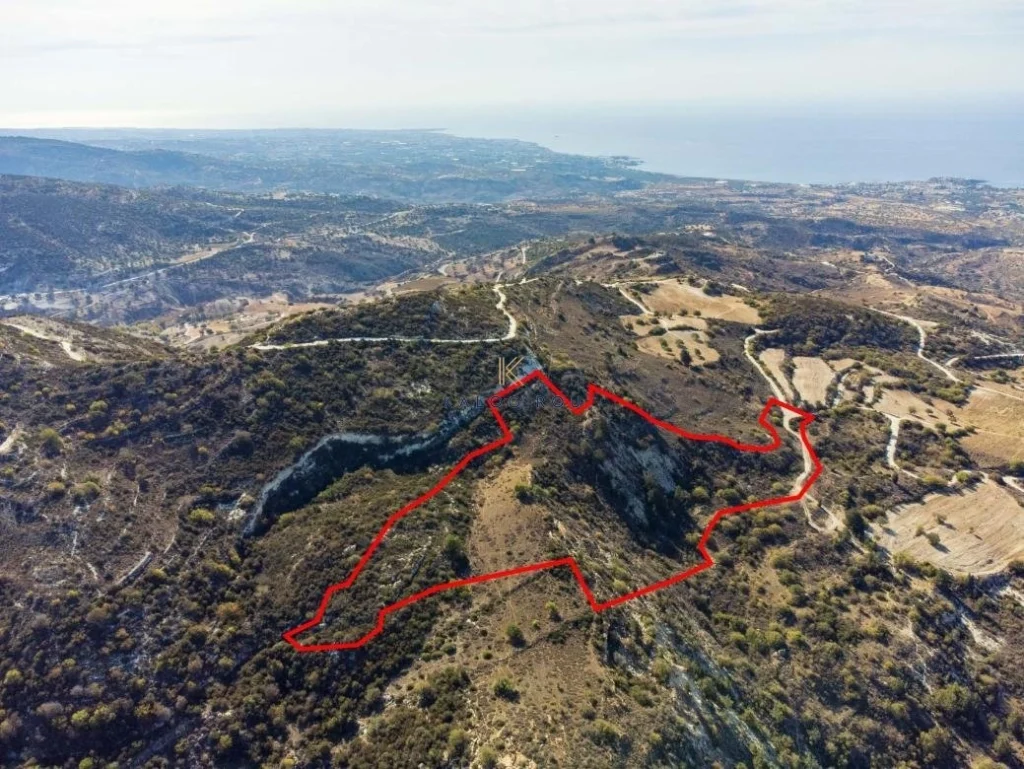 41,472m² Plot for Sale in Akoursos, Paphos District