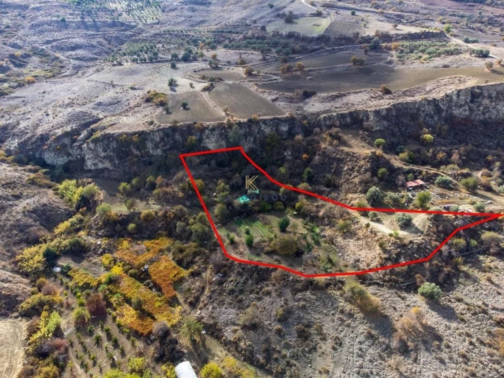 6,689m² Plot for Sale in Lasa, Paphos District