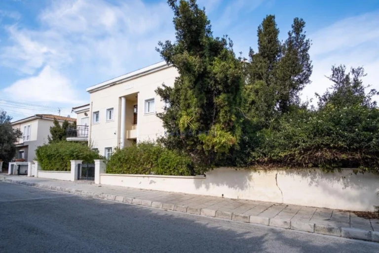 5 Bedroom House for Sale in Aglantzia, Nicosia District