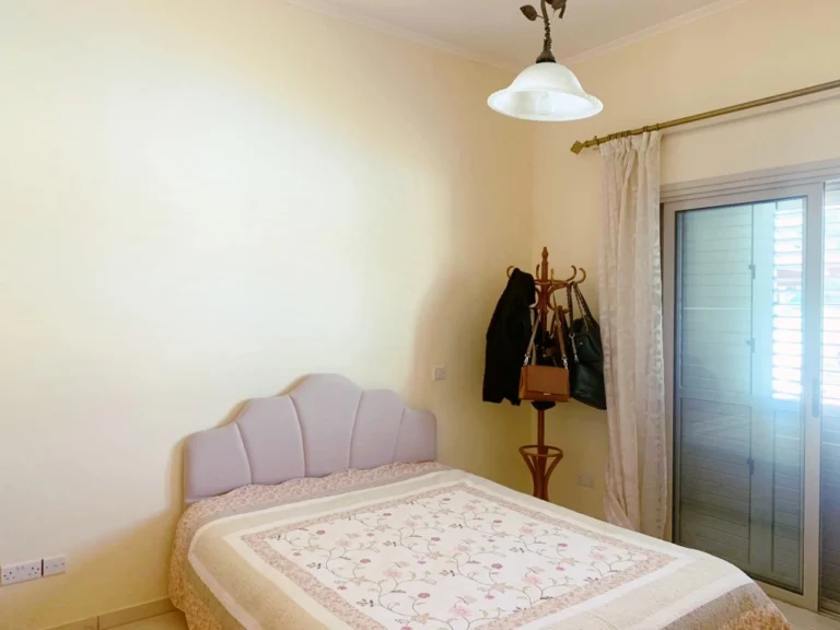 4 Bedroom House for Sale in Polemi, Paphos District