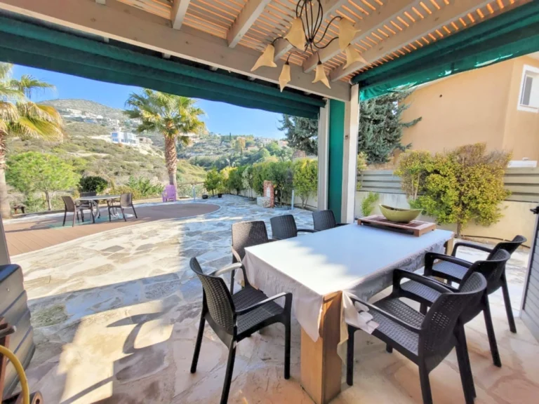 4 Bedroom House for Sale in Tala, Paphos District