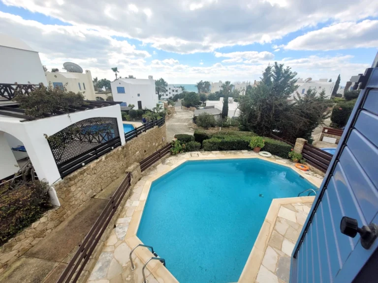 4 Bedroom House for Sale in Chlorakas, Paphos District